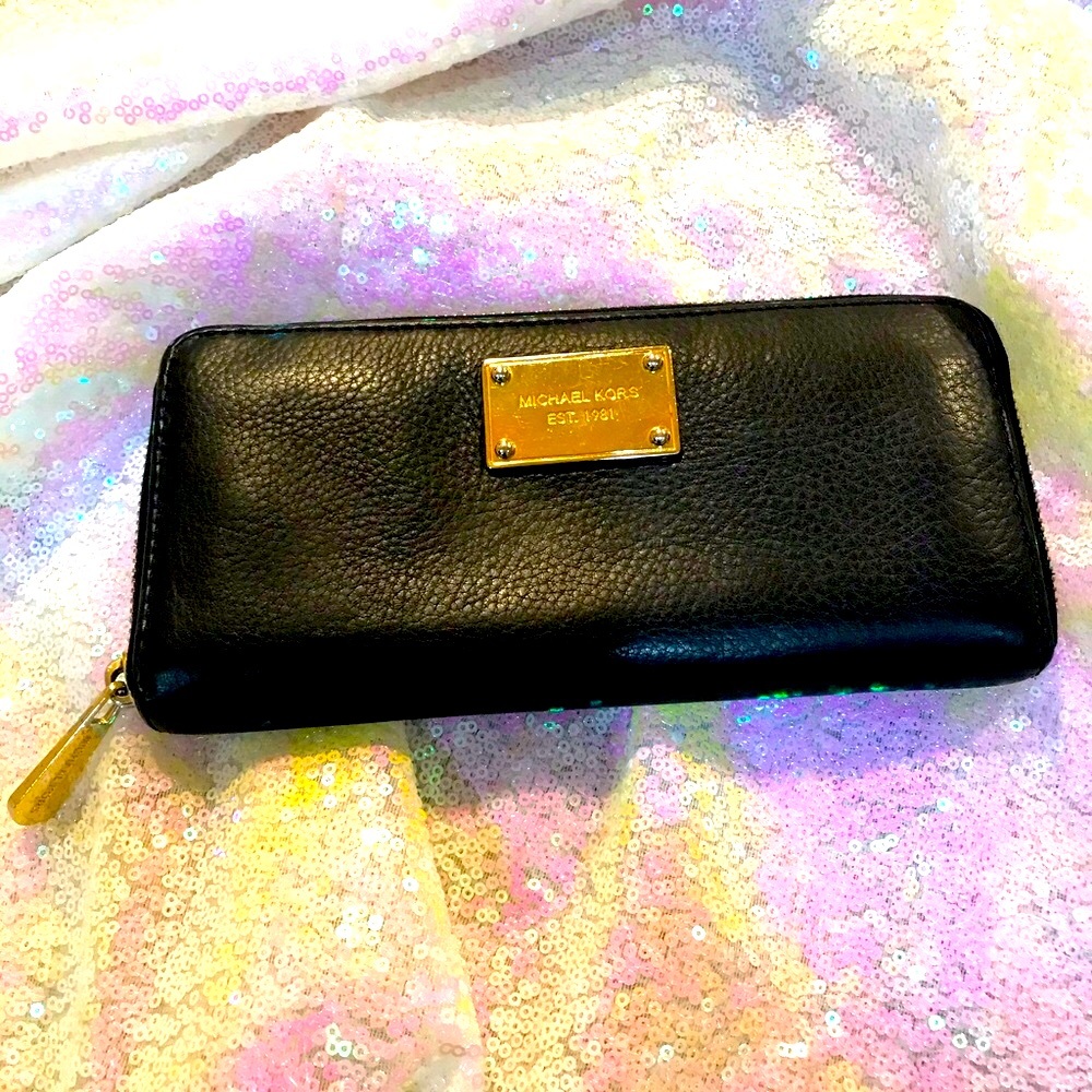 Michael Kors black leather wallet